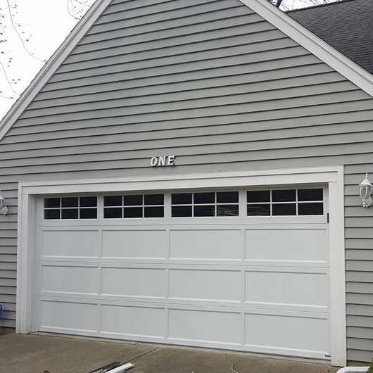 1642601973864_thumbnail_the_door_doctor_bloomington_illinois_garage_door_repair_5250_hormann