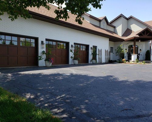 thumbnail_The_Door_Doctor_Bloomington_Illinois_Garage_Door_Repair_Three_Doors_2
