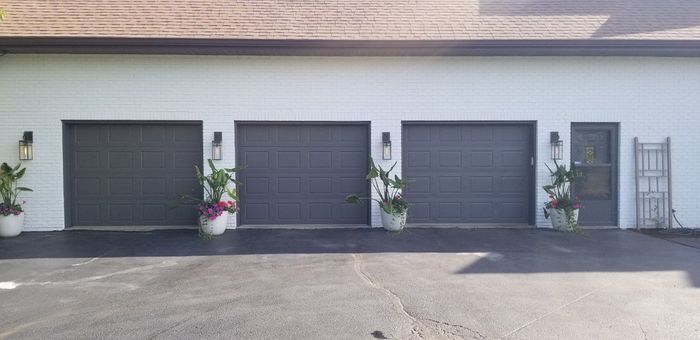 thumbnail_The_Door_Doctor_Bloomington_Illinois_Garage_Door_Repair_three_doors