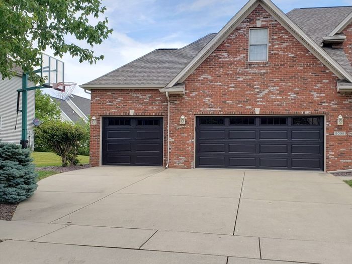 thumbnail_The_Door_Doctor_Bloomington_Illinois_Garage_Door_Repair_Black_Ranch_Stockbridge